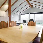Three-bedroom In Hejls