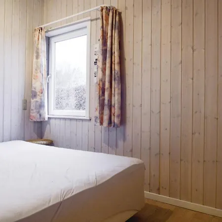 3 Bedroom Front In Holiday home Hejls