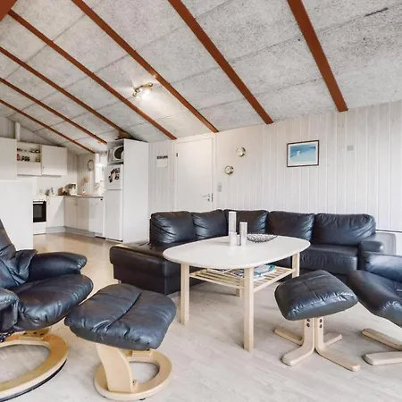 3 Bedroom Front In Holiday home Hejls